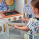 Bucataria de joaca pentru copii Mozaic cu Frigider magnetic - Mosaic Magentic Play Kitchen Kidkraft