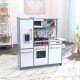 Bucatarie alba de joaca Uptown Espresso ELITE White Kitchen Kidkraft cu lumini si sunete si senzor de miscare