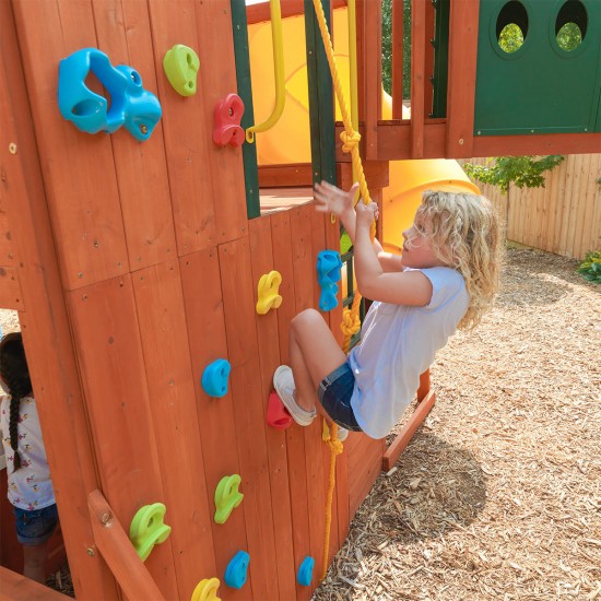 Complex de joaca din cedru Adventure Ridgs Payset KidKraft - Centru cu trei tobogane si 2 nivele - Cedar Summit PlayCentre