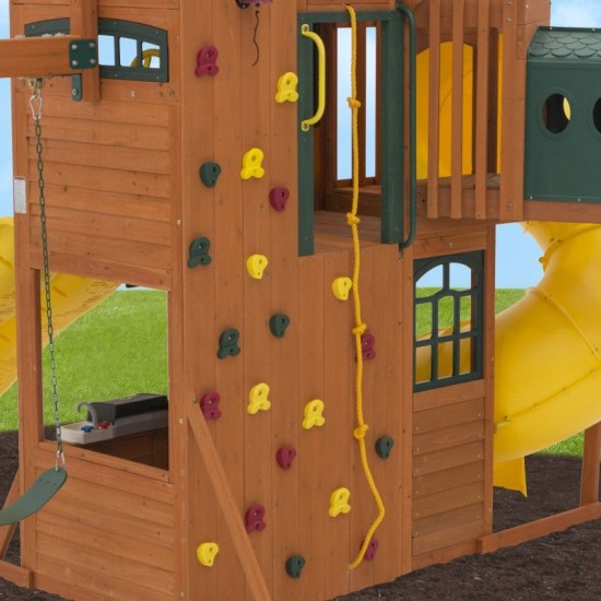 Complex de joaca din cedru Adventure Ridgs Payset KidKraft - Centru cu trei tobogane si 2 nivele - Cedar Summit PlayCentre