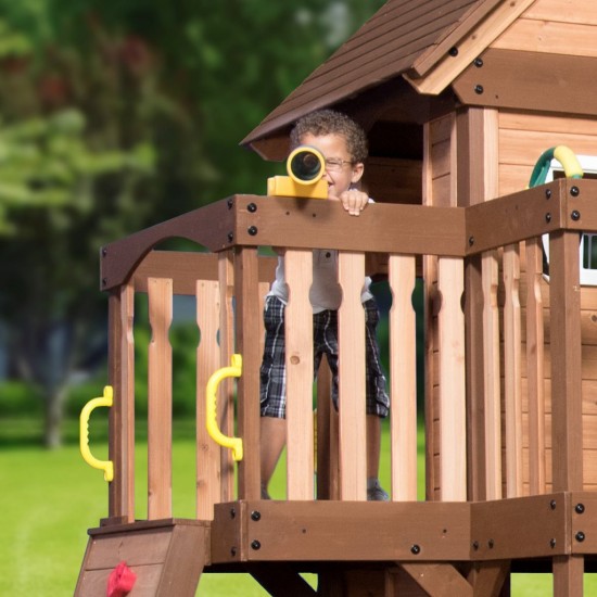 Complex de Joaca Muntele Triumf  din lemn de cedru - Centru din lemn cu tobogan si 2 nivele  Triumph Mount Playset Backyard Discovery  
