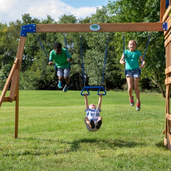Complex de Joaca Beach Front - Northbrook Wooden Swing din lemn de cedru - Centru din lemn cu tobogan si 2 nivele si Monkey Bars Backyard Discovery 
