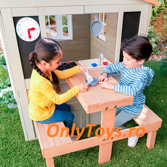 Casuta de joaca din lemn pentru copii pentru exterior Preston Cottage PlayHouse Kidkraft cu sunete si lumini si accesorii incluse