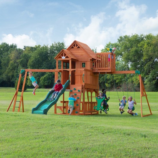 Complex de Joaca din cedru SkyFort II Wooden Swing Set - Centru cu tobogan si 3 nivele - Backyard Discovery