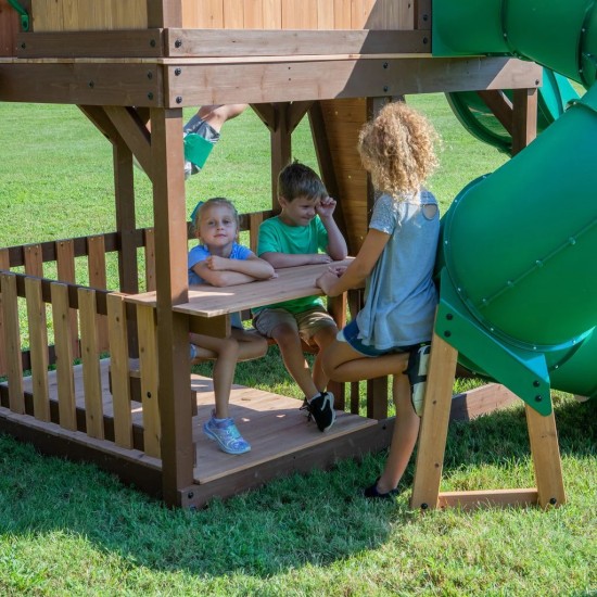 Complex Ansamblu de Joaca SkyFort cu Tub Spirala din lemn de cedru - Loc Centru de exterior multifunctional cu tobogan elicoidal si 3 nivele de joaca Sky Fort III Backyard Discovery  