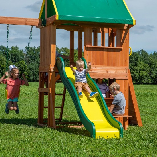 Complex Loc de Joaca SomerSET din lemn de cedru - Centru din lemn cu Tobogan si Leagane 2 nivele Playset Backyard Discovery 