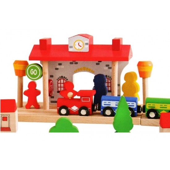 Set Trenulete cu Statie cu Vocala cu Sunete - Sound Station Raiway Set din lemn cu 43 piese sine si accesorii