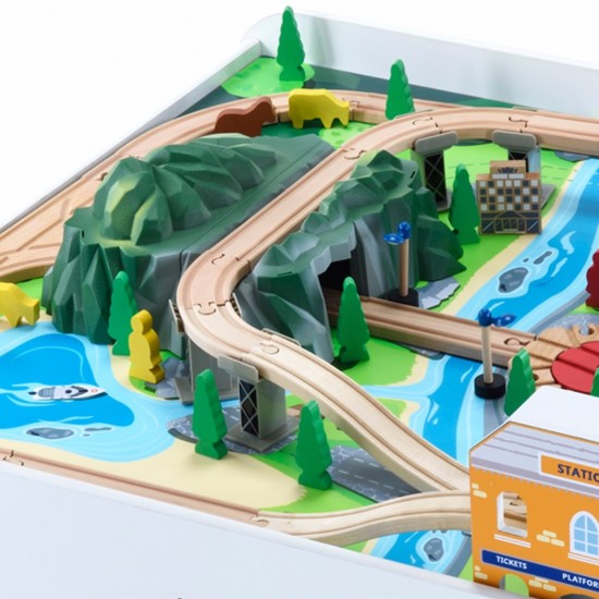 Set trenulet din lemn joaca Big City Rail cu masuta alba 