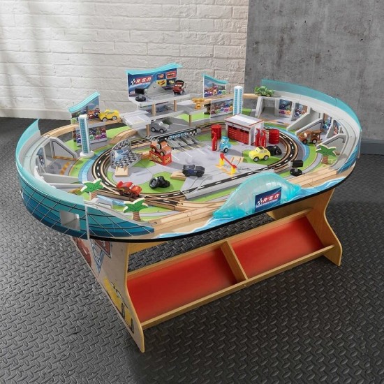 Pista de viteza pentru curse  Cars 3 cu masuta - Disney Pixar Florida International Speedway  KidKraft 