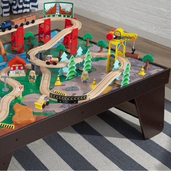Set Trenulet KidKraft Waterfall Train Station din lemn cu masuta de joaca