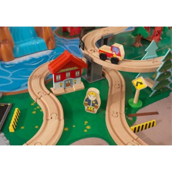 Set Trenulet KidKraft Waterfall Train Station din lemn cu masuta de joaca